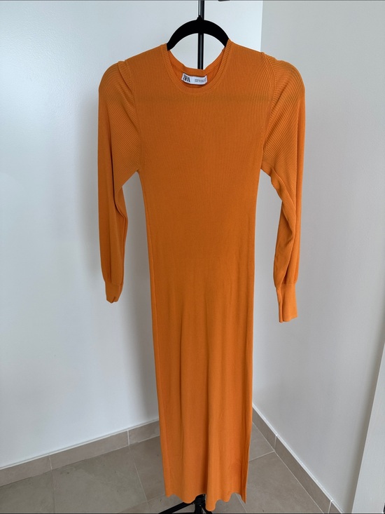Zara Dresses & Skirts - Zara Orange Ribbed Crewneck Maxi Dress